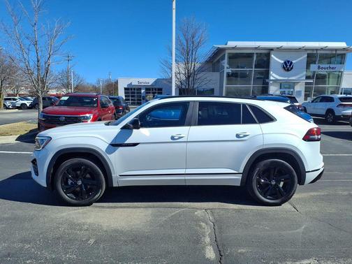 2025 Volkswagen Atlas Cross Sport 2.0T SEL