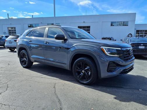 2025 Volkswagen Atlas Cross Sport 2.0T SEL
