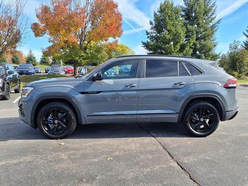 2025 Volkswagen Atlas Cross Sport 2.0T SEL