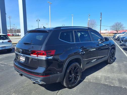 2023 Volkswagen Atlas 3.6L SE w/Technology