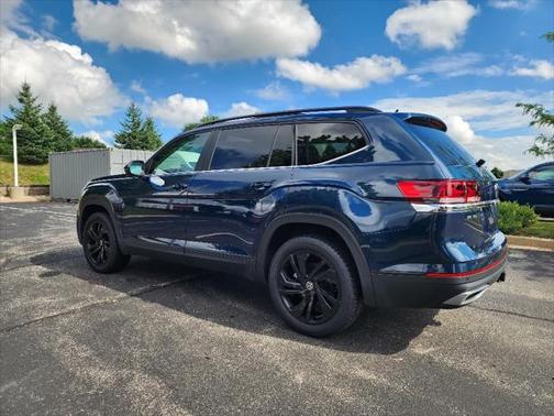 2022 Volkswagen Atlas 3.6L SE w/Technology