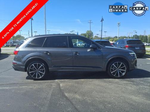 2025 Audi Q7 45 Premium Plus