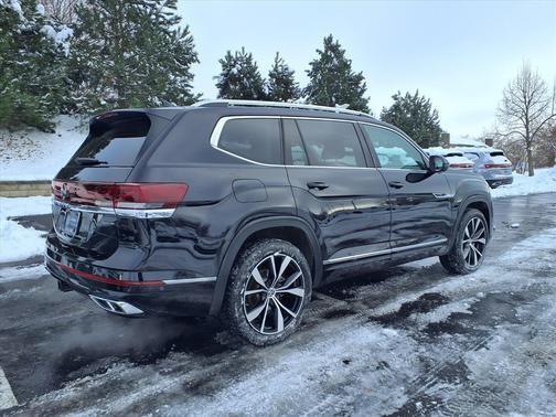 2025 Volkswagen Atlas 2.0T SEL Premium R-Line 4MOTION