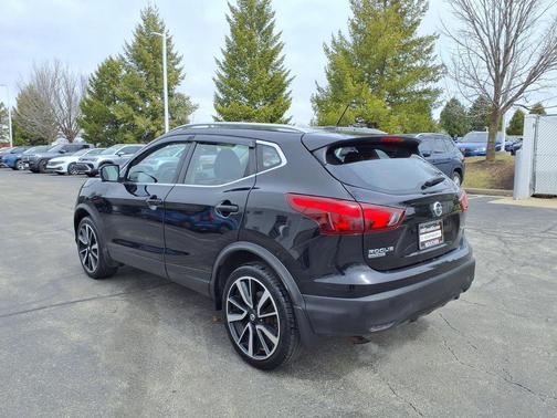 2017 Nissan Rogue Sport SL