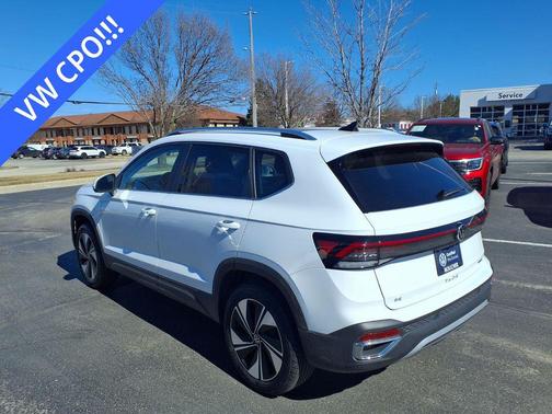 2025 Volkswagen Taos 1.5T SE