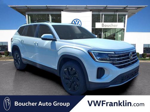 Opal White Pearl 2026 Volkswagen Atlas 2.0T SE w/Technology 4MOTION