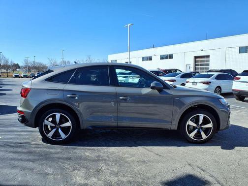 Chronos Gray Metallic 2023 Audi Q5 45 S line Premium Plus