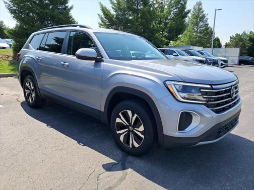 2024 Volkswagen Atlas 2.0T SE