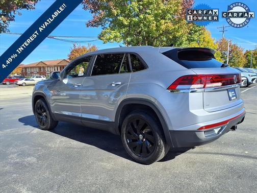 2025 Volkswagen Atlas Cross Sport 2.0T SE w/Technology 4MOTION