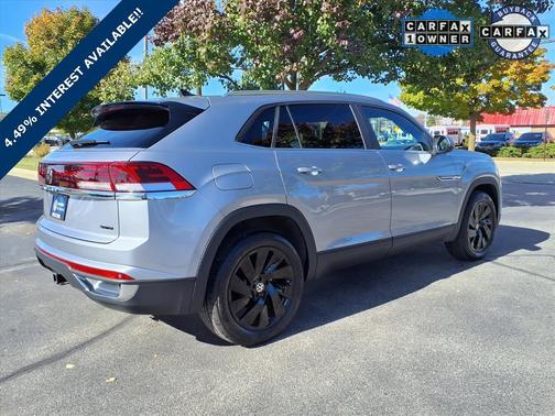 2025 Volkswagen Atlas Cross Sport 2.0T SE w/Technology 4MOTION