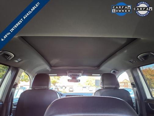 2025 Volkswagen Atlas Cross Sport 2.0T SE w/Technology 4MOTION