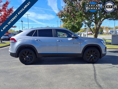 2025 Volkswagen Atlas Cross Sport 2.0T SE w/Technology 4MOTION