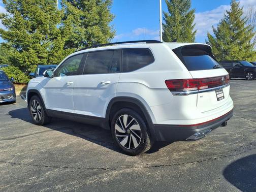 2024 Volkswagen Atlas 2.0T SE w/Technology 4MOTION