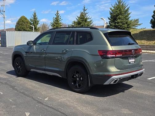 2025 Volkswagen Atlas 2.0T Peak Edition