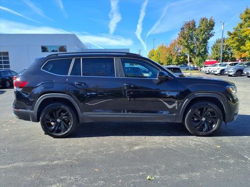 2023 Volkswagen Atlas 3.6L SE w/Technology