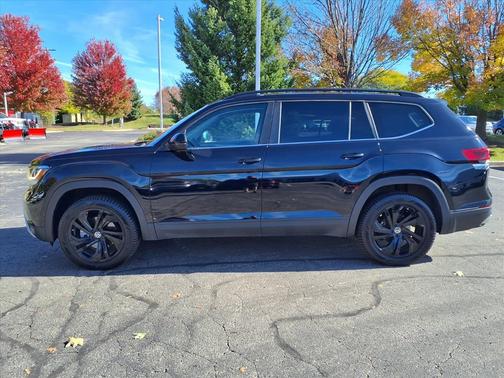 2023 Volkswagen Atlas 3.6L SE w/Technology