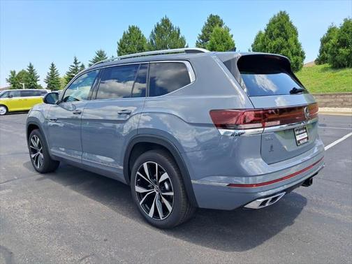 2025 Volkswagen Atlas 2.0T SEL Premium R-Line 4MOTION