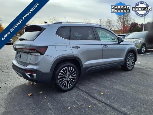 2025 Volkswagen Taos 1.5T SE