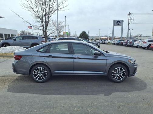 Platinum Gray 2026 Volkswagen Jetta 1.4T S
