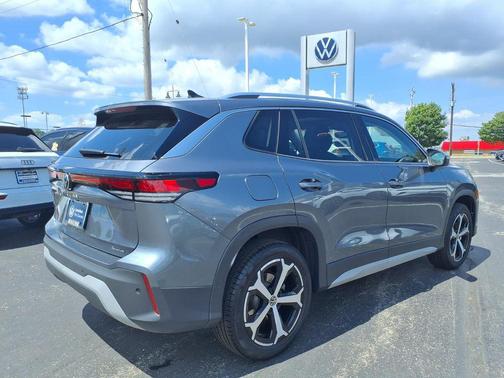 Platinum Gray 2026 Volkswagen Tiguan 2.0T SE 4MOTION