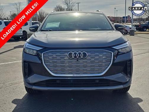 2022 Audi e-tron Premium Plus