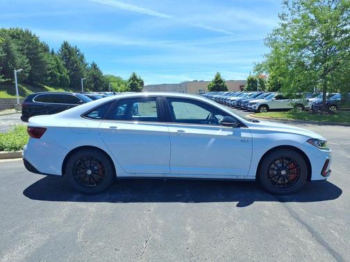 Pure White 2026 Volkswagen Jetta GLI 2.0T Autobahn