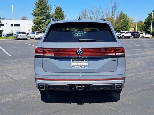 2025 Volkswagen Atlas 2.0T Peak Edition