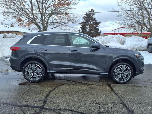 2025 Audi Q5 Premium Plus TFSI quattro S tronic