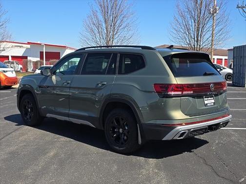 2025 Volkswagen Atlas 2.0T Peak Edition