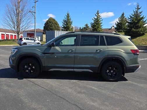 2025 Volkswagen Atlas 2.0T Peak Edition
