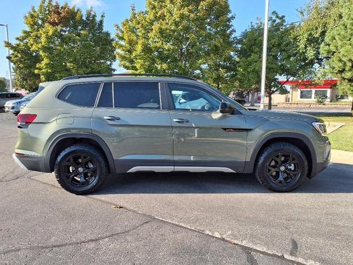 2025 Volkswagen Atlas 2.0T Peak Edition