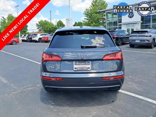 2020 Audi Q5 45 Titanium Premium