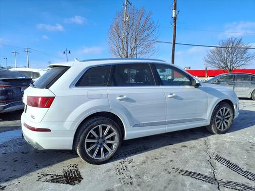 2017 Audi Q7 3.0T Premium