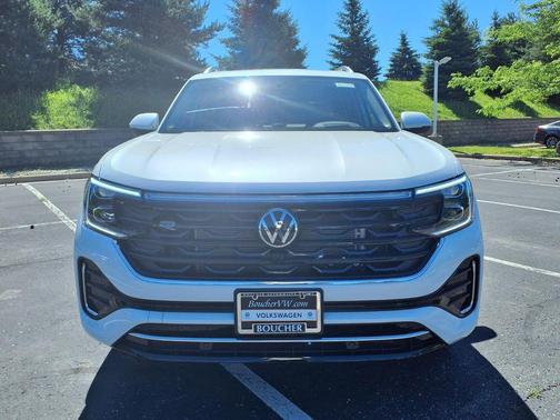 Opal White Pearl 2026 Volkswagen Atlas 2.0T SEL Premium R-Line 4MOTION