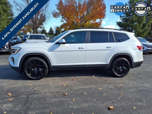 2025 Volkswagen Atlas 2.0T SE w/Technology