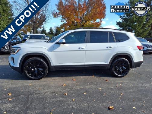 2025 Volkswagen Atlas 2.0T SE w/Technology