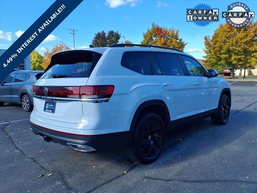 2025 Volkswagen Atlas 2.0T SE w/Technology