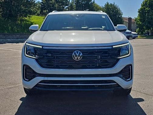 2024 Volkswagen Atlas Cross Sport 2.0T SEL Premium