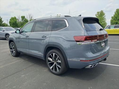 2025 Volkswagen Atlas 2.0T SEL Premium R-Line 4MOTION
