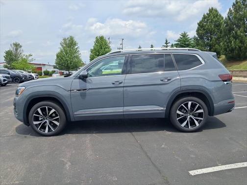2025 Volkswagen Atlas 2.0T SEL Premium R-Line 4MOTION