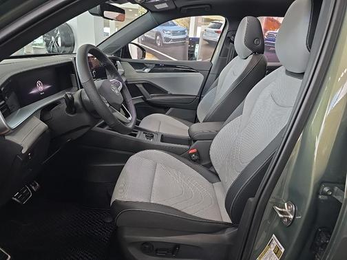 2025 Volkswagen Tiguan 2.0T SE R-Line Black 4MOTION