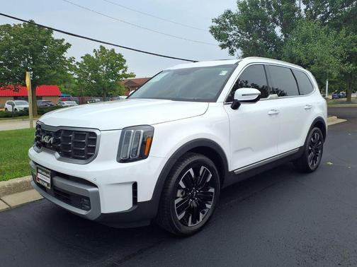 Glacial White Pearl 2023 Kia Telluride SX Prestige
