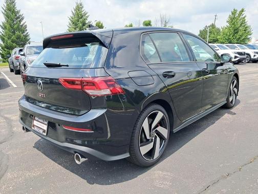 2025 Volkswagen Golf GTI 2.0T S DSG