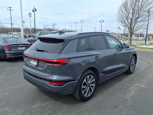 Magnet Gray 2025 Audi Q6 e-tron Premium quattro