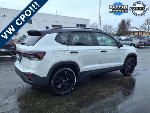 2025 Volkswagen Taos 1.5T SE Black