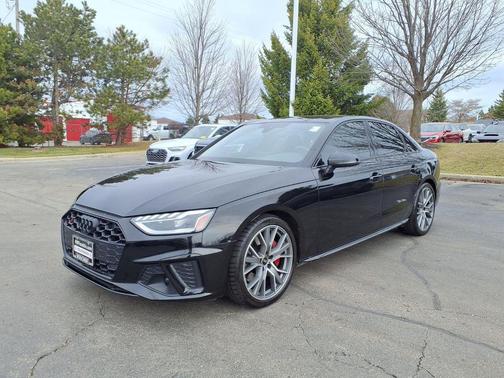 Mythos Black Metallic 2022 Audi S4 3.0T Premium