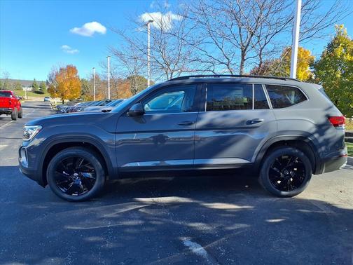 2026 Volkswagen Atlas 2.0T SE w/Technology 4MOTION