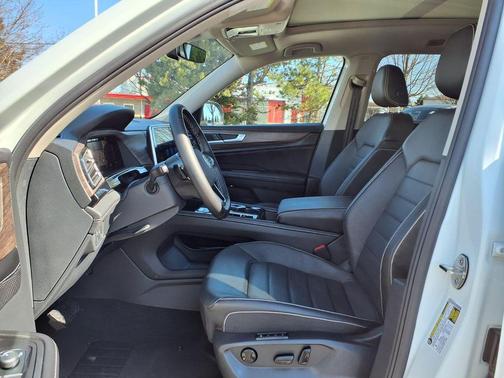 2025 Volkswagen Atlas 2.0T SEL