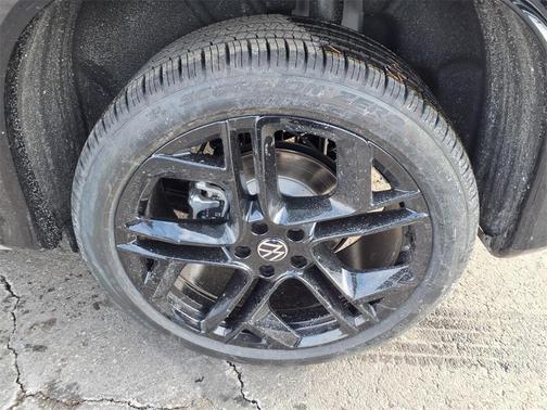 2026 Volkswagen Tiguan 2.0T SE R-Line Black 4MOTION