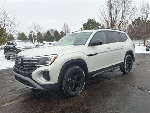 2026 Volkswagen Atlas Peak Edition